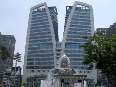 Palazza moderno al centro di Sewoul